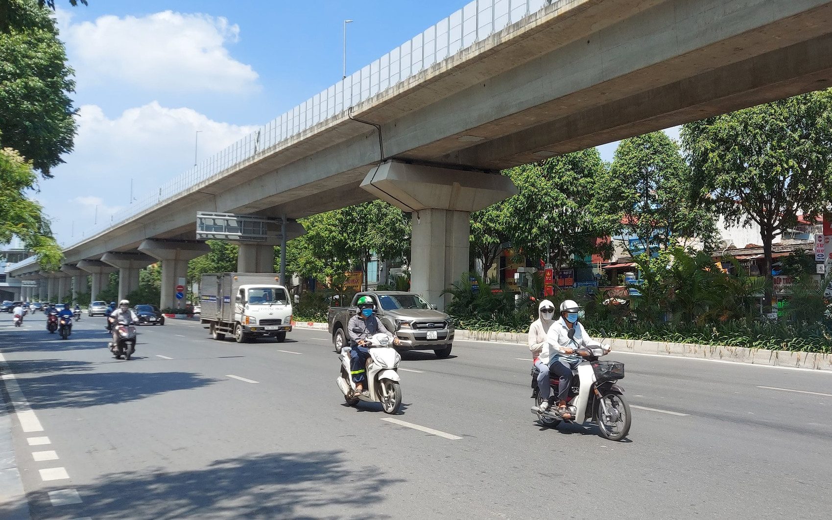 Dự báo thời tiết ngày 2/4: Nắng nóng gia tăng tại Nam và Trung Bộ, cảnh báo mưa dông nhiều nơi