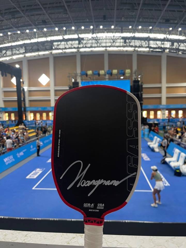 Xôn xao cây vợt pickleball có chữ ký ngôi sao PPA được rao bán với giá 66 triệu đồng - Ảnh 2.