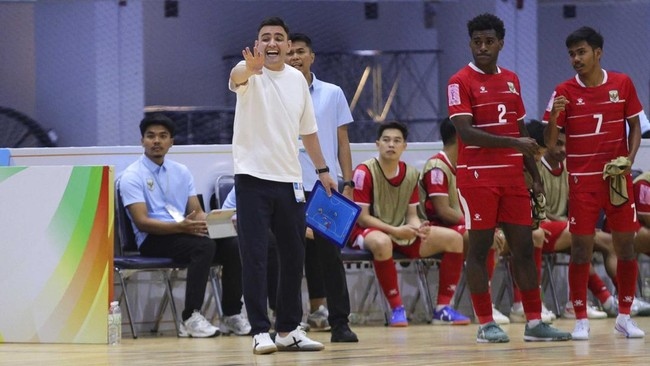 HLV ĐT futsal Indonesia phàn nàn trọng tài sau khi thua chung kết trước ĐT Thái Lan - Ảnh 1.