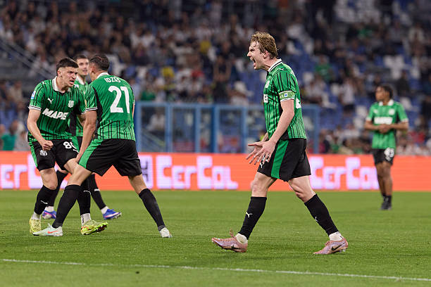 Sassuolo đánh bại Como 2-1 ở vòng 33 Serie A, giúp Juventus củng cố vị trí trong top 4