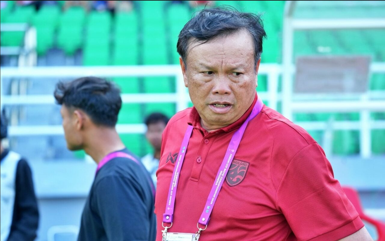 Bị U17 Lào loại, HLV Thái Lan xin lỗi và thông báo chia tay
