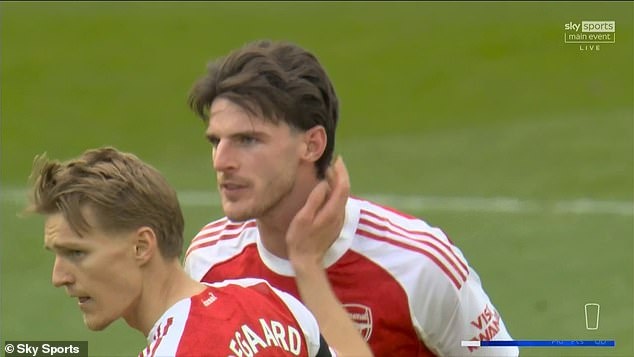 Tiền vệ hay nhất của Arsenal n&oacute;i đ&uacute;ng 3 từ sau c&uacute; sốc trước Man City - Ảnh 1.