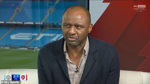 Huyền thoại Arsenal chỉ ra sai lầm chiến thuật của Arteta trong trận thua Man City - Ảnh 2.