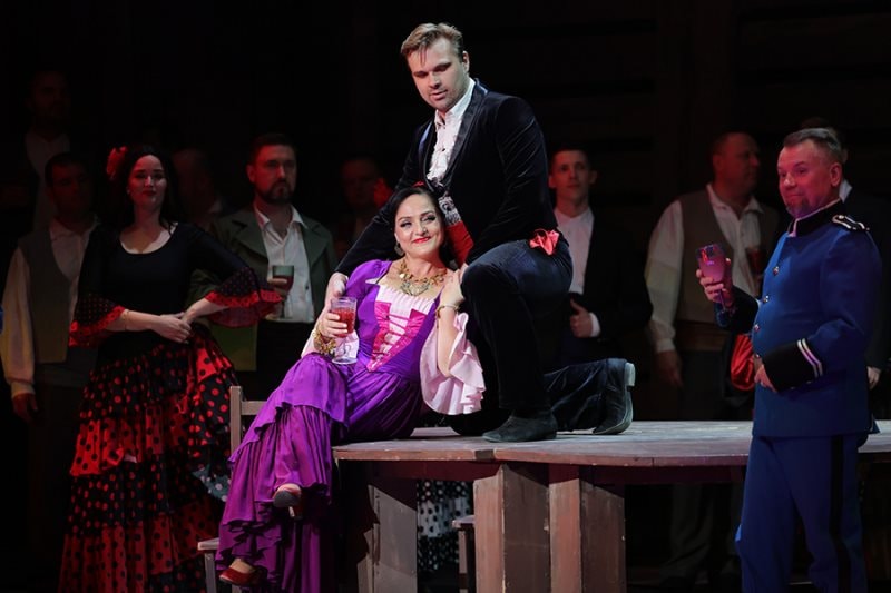 Gần 100 nghệ sĩ Belarus sẽ đến biểu diễn tại Việt Nam - Ảnh 2.