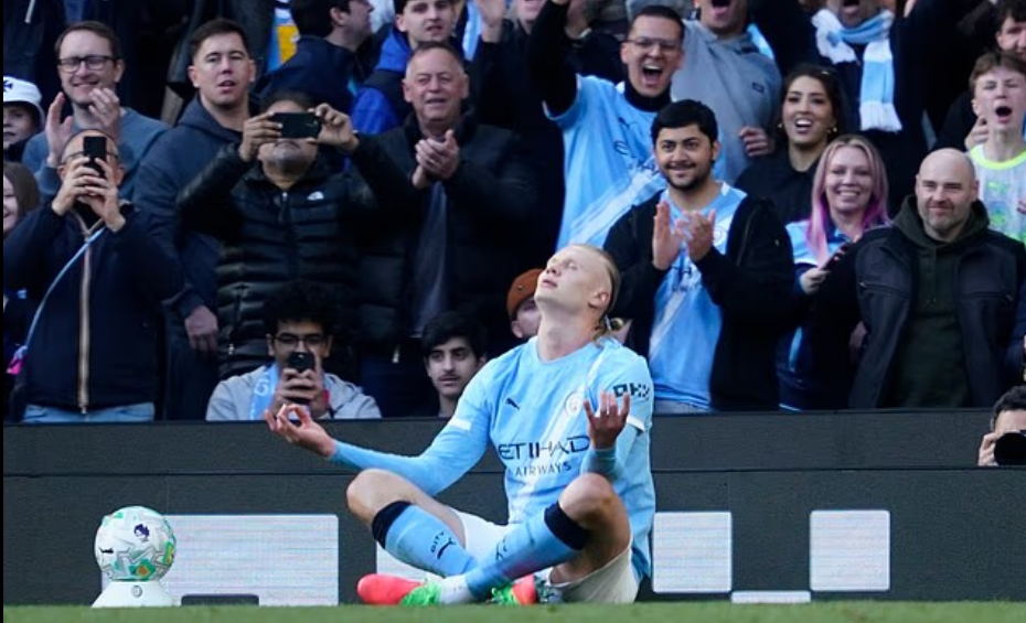 Tiền vệ hay nhất của Arsenal n&oacute;i đ&uacute;ng 3 từ sau c&uacute; sốc trước Man City - Ảnh 2.