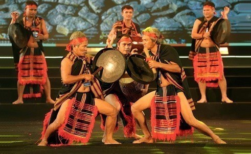 Ngày Văn hóa các dân tộc Việt Nam: Phát triển văn hóa tiên tiến, đậm đà bản sắc - Ảnh 4.