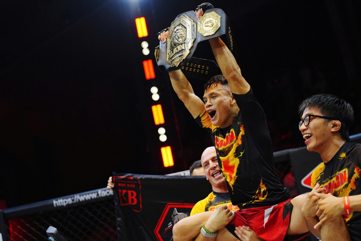 LION Championship 30: Lê Văn Tuần khẳng định sức mạnh, bảo vệ thành công đai vô địch hạng 56kg - Ảnh 2.