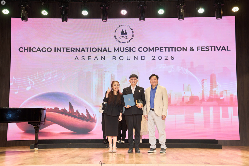 Chí Nhân đạt huy chương Bạc Cuộc thi Âm nhạc quốc tế Chicago khu vực ASEAN 2026 - Ảnh 1. Chí Nhân đạt huy chương Bạc Cuộc thi Âm nhạc quốc tế Chicago khu vực ASEAN 2026 - Ảnh 1.