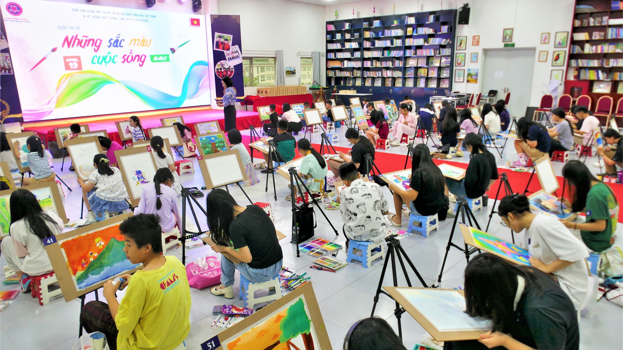 “Những sắc màu cuộc sống”: Khi mỹ thuật học đường định hình căn tính văn hóa trẻ