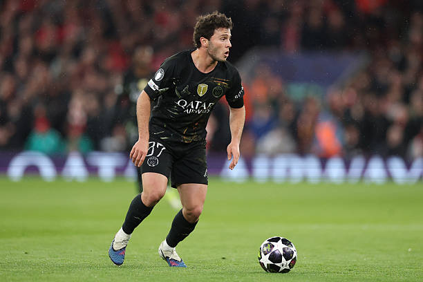 Manchester City xác định tiền vệ Joao Neves của Paris Saint-Germain là mục tiêu chuyển nhượng hàng đầu trong nỗ lực giữ chân Pep Guardiola.