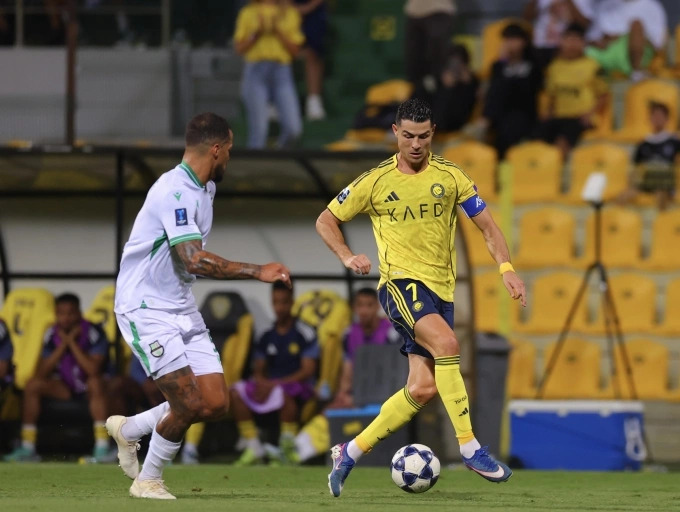 Dù Cristiano Ronaldo không ghi bàn hay kiến tạo, Al Nassr vẫn đè bẹp Al Ahli (Qatar) 5-1, qua đó giành quyền vào chung kết AFC Champions League Two mùa 2025–2026 gặp Gamba Osaka.