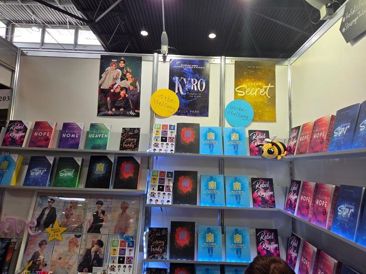 Làn sóng K-pop len vào văn học châu Âu, định hình lại truyện tình kiểu manga - Ảnh 3.