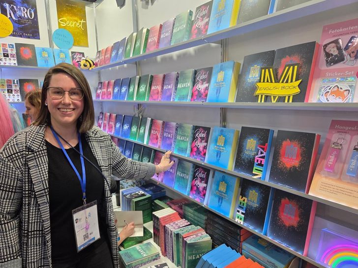 Làn sóng K-pop len vào văn học châu Âu, định hình lại truyện tình kiểu manga - Ảnh 4.