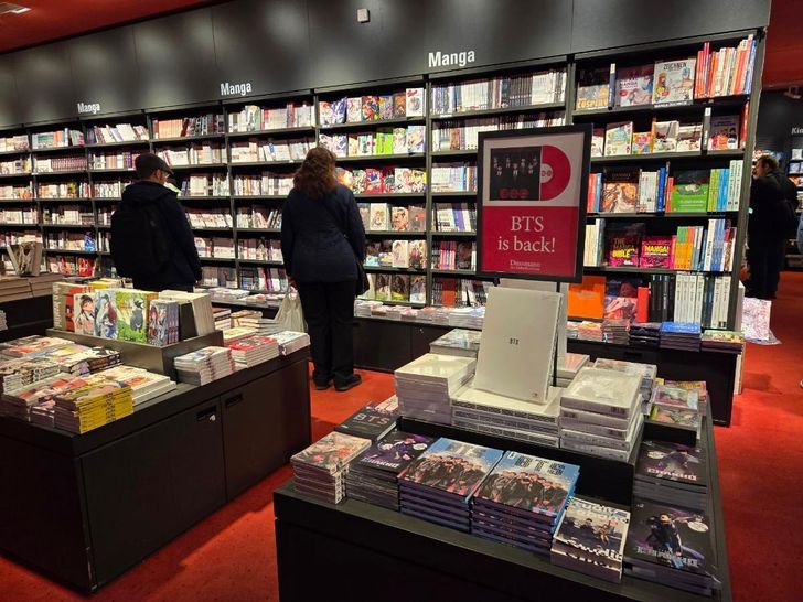 Làn sóng K-pop len vào văn học châu Âu, định hình lại truyện tình kiểu manga - Ảnh 6.