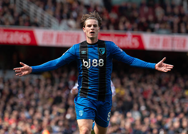 “Carrick phiên bản 2.0” Alex Scott đang nổi lên như phương án kế thừa lý tưởng cho tuyến giữa của MU trong bối cảnh “Quỷ đỏ” đang rất cần củng cố vị trí tiền vệ trung tâm