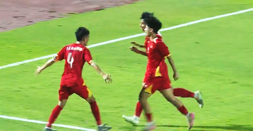 Điểm nhấn U17 Việt Nam 3-0 U17 Malaysia: Sức mạnh tuyệt đối, chinh phục cột mốc lịch sử - Ảnh 2.