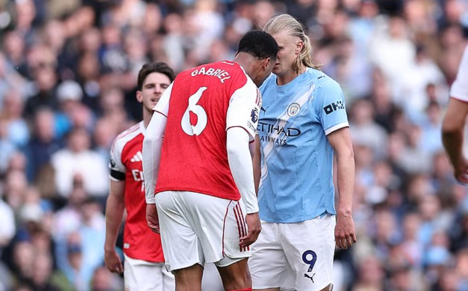 Cựu thủ quân MU tiếp tục thổi lên 'ngọn lửa thù' với gia đình Haaland - Ảnh 1.