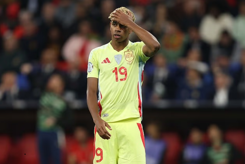 Yamal chính thức lên tiếng sau khi dính chấn thương và nghỉ hết mùa - Ảnh 2.