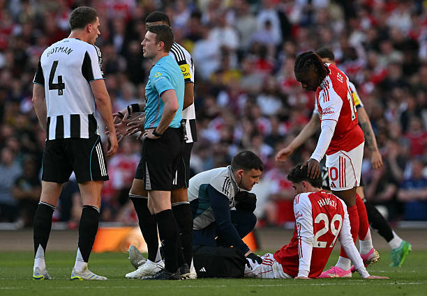 Arsenal trả giá đắt cho chiến thắng trước Newcastle