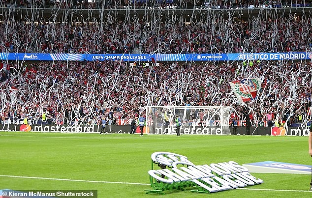 Arsenal đòi UEFA đo chiều dài mặt cỏ vì lo Simeone sử dụng 'chiêu trò' và cái kết bất ngờ - Ảnh 3.