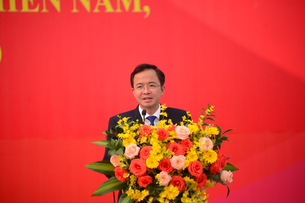 Chiêm ngưỡng 150 tranh cổ động khổ lớn về Ngày thống nhất đất nước - Ảnh 2.