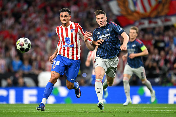 Trận bán kết lượt đi Champions League giữa Atletico Madrid và Arsenal đã khép lại với tỷ số 1-1 với cả hai bàn thắng đều được ghi bằng đá phạt đền.