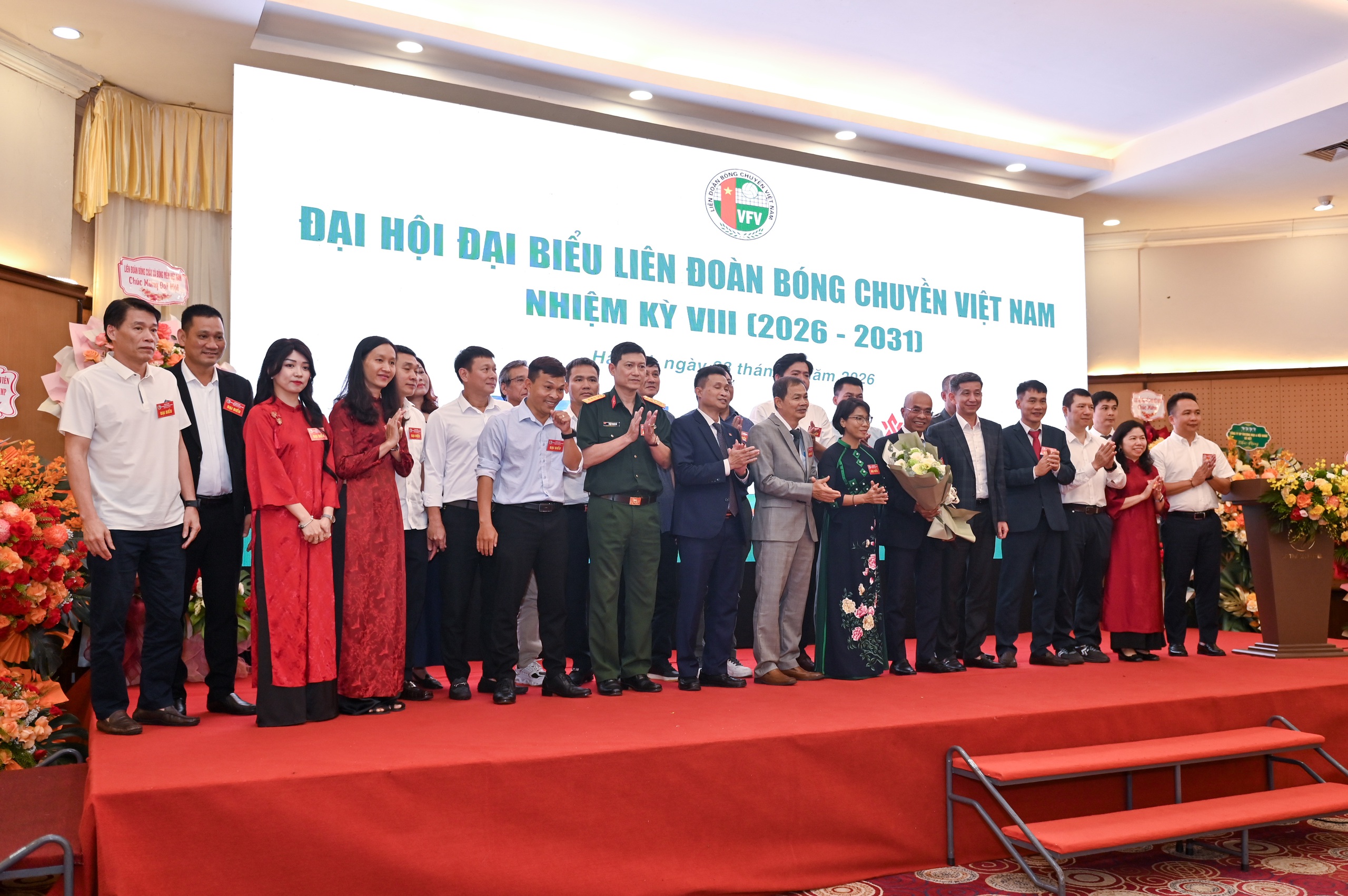 Tân Chủ tịch Liên đoàn bóng chuyền Việt Nam: Mục tiêu không chỉ là vượt qua bóng chuyền Thái Lan - Ảnh 2.