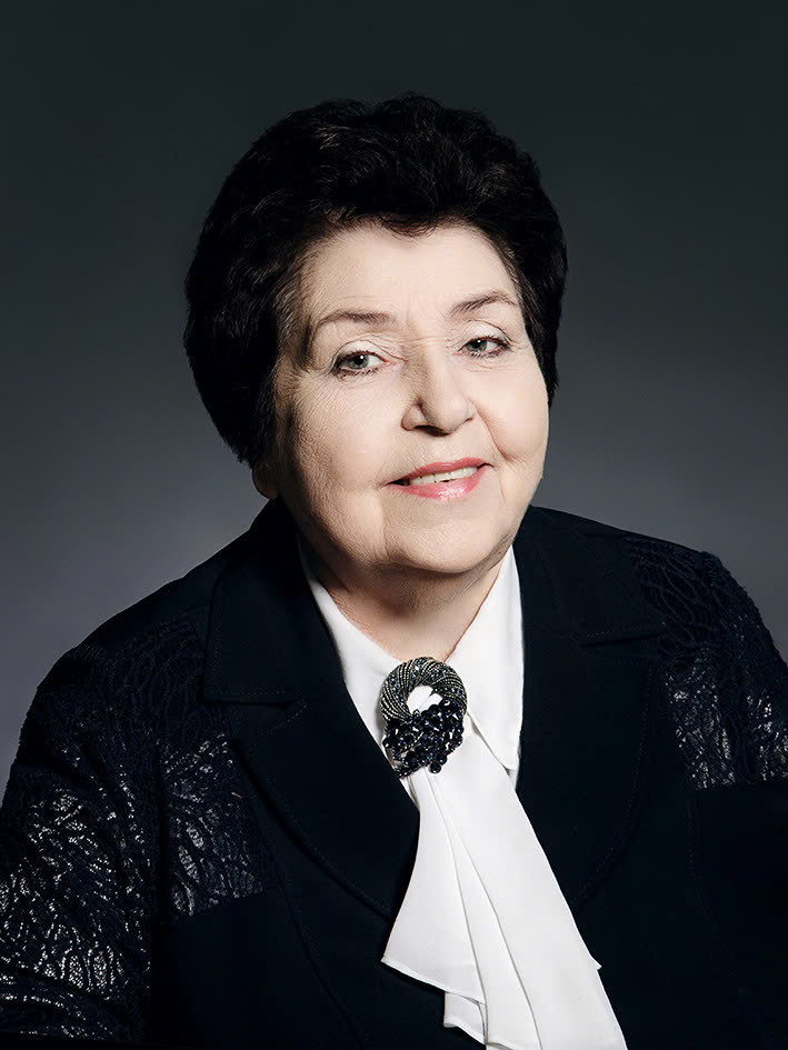 Ca sĩ Nguyễn Bảo Yến bảo vệ thành công Tiến sĩ Âm nhạc tại Nga - Ảnh 2.