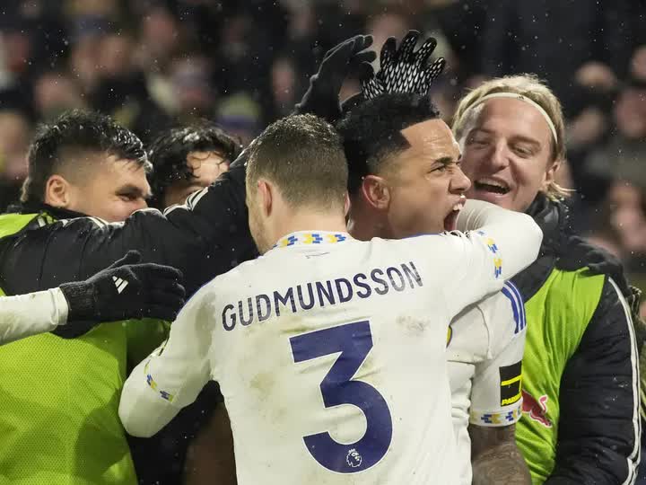 Nhận định Leeds vs Burnley 02h00 ngày 2/5, Ngoại hạng Anh - Ảnh 1.