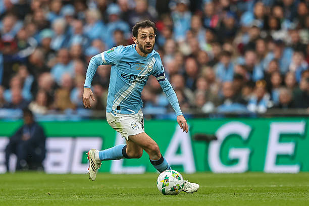 Bernardo Silva hầu như có thể làm được mọi việc với trái bóng trong chân