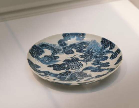 Gốm sứ ký kiểu và hành trình định vị di sản Việt Nam - Ảnh 2.