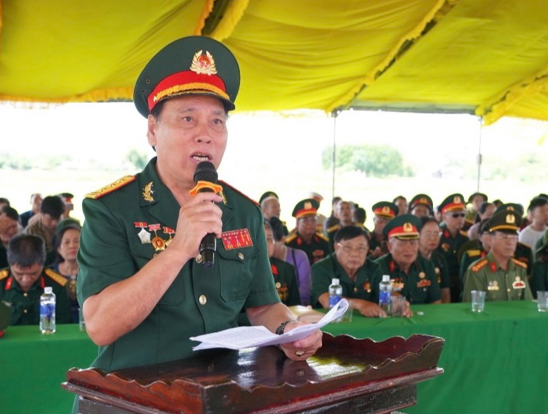 "Bóng núi" - tiếng nói của ký ức tình yêu và trách nhiệm với lịch sử - Ảnh 2.