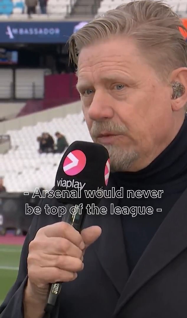 VAR gây 'bão' ở trận West Ham và Arsenal, xuất hiện nhiều ý kiến trái chiều - Ảnh 2.