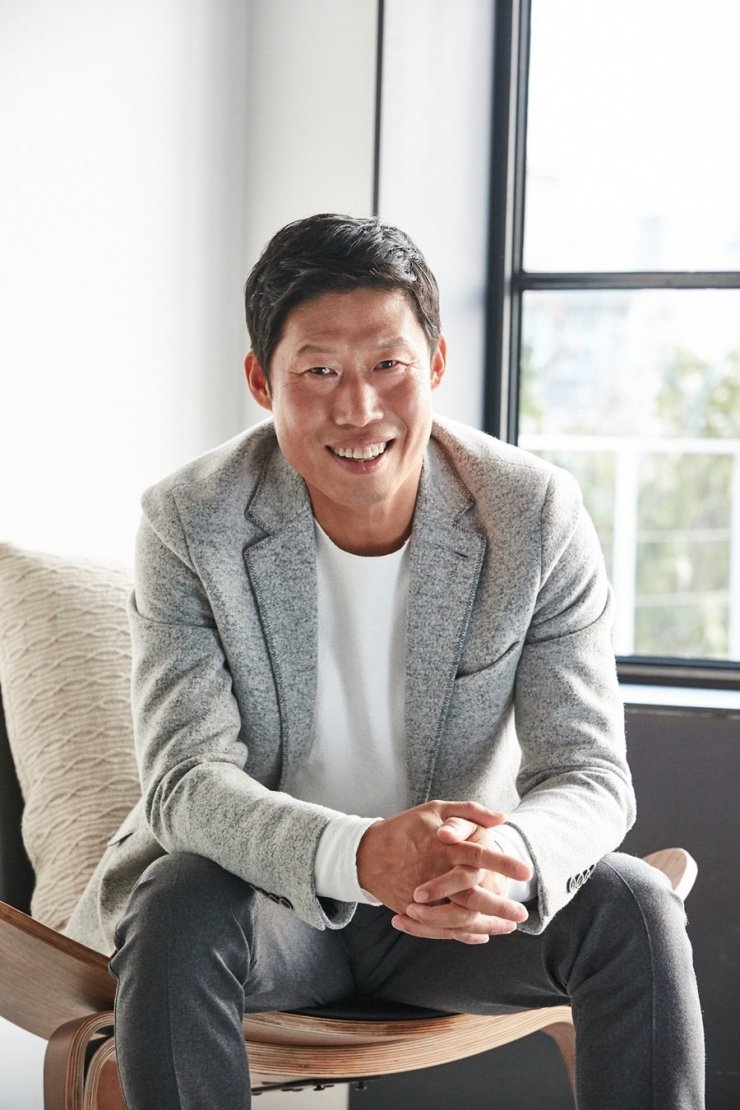 Yoo Hae Jin: Từ "vua vai phụ" tới Daesang Baeksang 2026 - Ảnh 7.