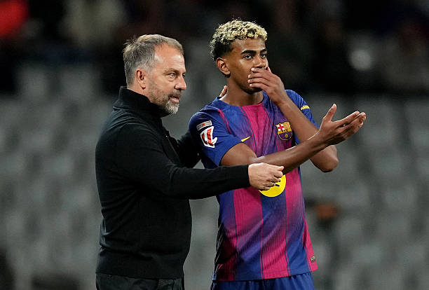 HLV Hansi Flick và Lamine Yamal, hai nhân tố quan trọng nhất giúp Barca trụ vững trên đỉnh La Liga