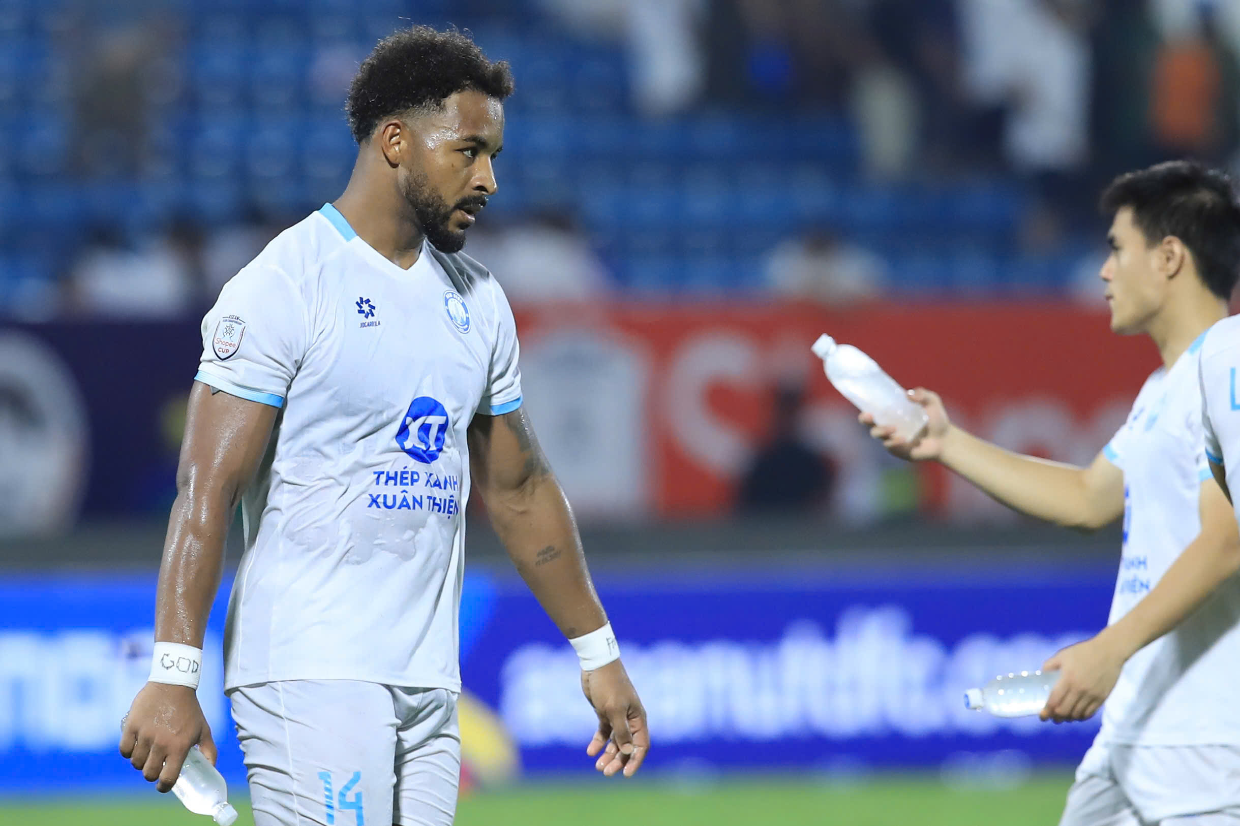 Tin nóng bóng đá Việt hôm nay 14/5: AFC chúc mừng U17 Việt Nam; HLV Polking vắng mặt ở vòng 23 V-League - Ảnh 2. Tin nóng bóng đá Việt hôm nay 14/5: AFC chúc mừng U17 Việt Nam; HLV Polking vắng mặt ở vòng 23 V-League - Ảnh 2.