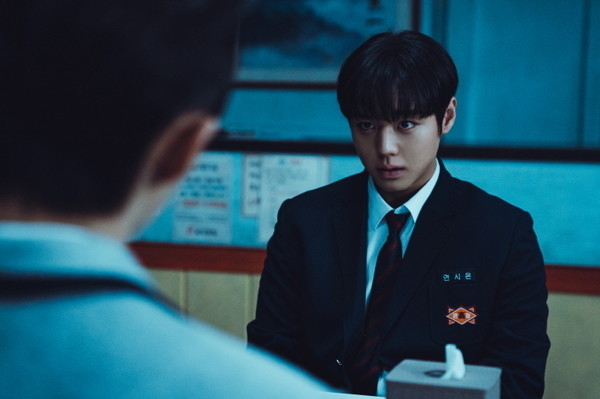 Park Ji Hoon: Từ idol K-pop đến "ông hoàng phòng vé" - Ảnh 4. Park Ji Hoon: Từ idol K-pop đến "ông hoàng phòng vé" - Ảnh 4.