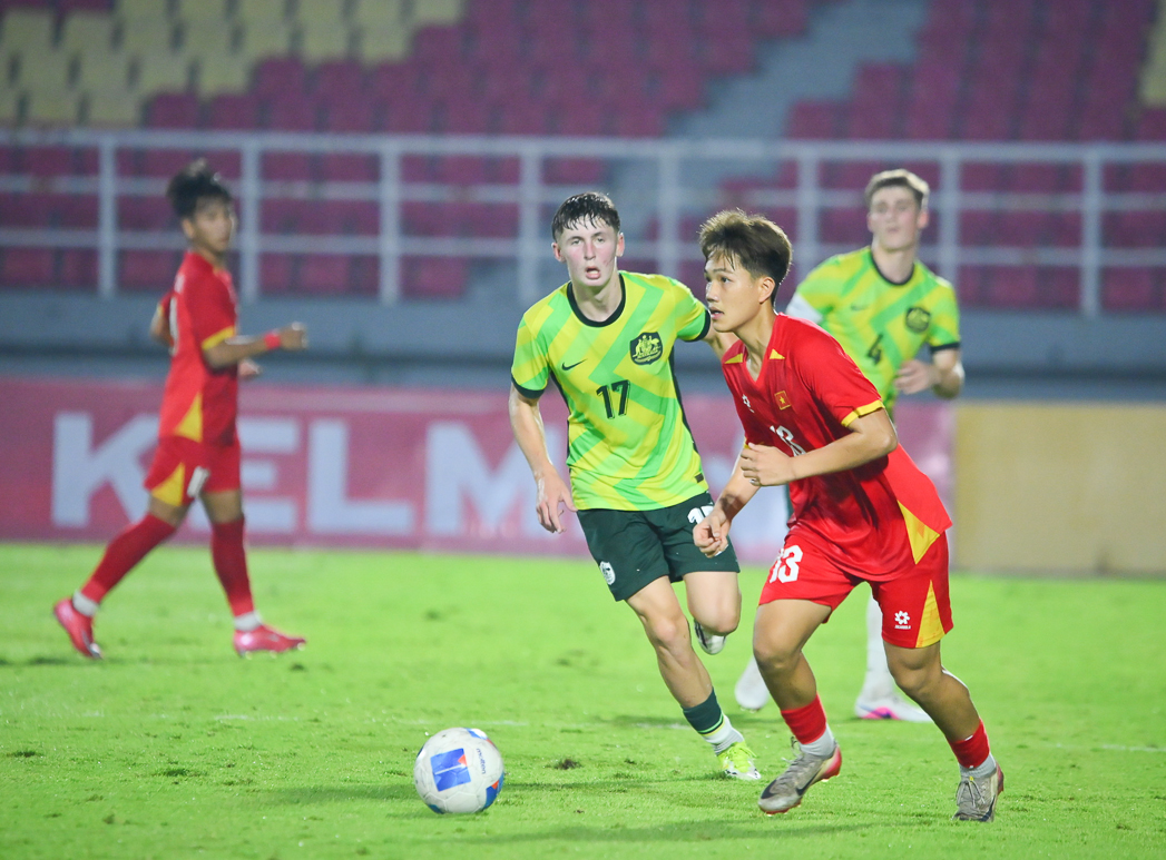 Tin nóng bóng đá Việt hôm nay 16/5: U17 Việt Nam gặp khó trước U17 Australia; Thái Sơn Bắc khẳng định sức mạnh - Ảnh 1.