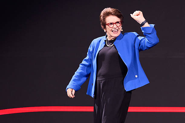 Huyền thoại quần vợt Billie Jean King sắp bổ sung thêm một dấu mốc đặc biệt vào bảng thành tích đồ sộ của mình khi chuẩn bị nhận bằng cử nhân lịch sử của trường đại học bang California ở tuổi 82 Huyền thoại quần vợt Billie Jean King sắp bổ sung thêm một dấu mốc đặc biệt vào bảng thành tích đồ sộ của mình khi chuẩn bị nhận bằng cử nhân lịch sử của trường đại học bang California ở tuổi 82