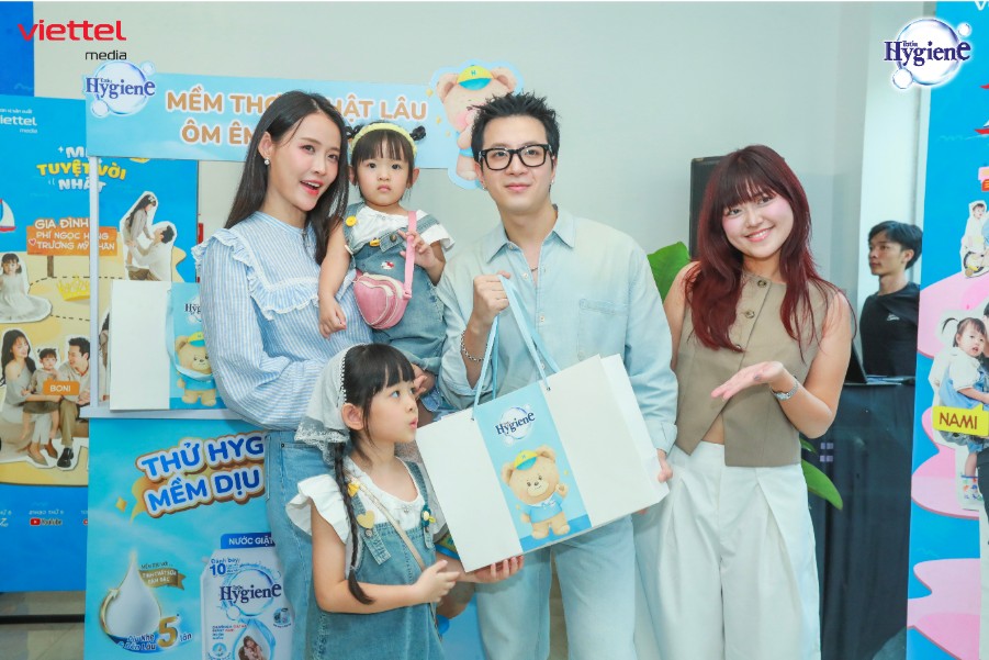 Trương Mỹ Nhân - Phí Ngọc Hưng háo hức khi trở lại "Mẹ vắng nhà ba là siêu nhân" - Ảnh 4.