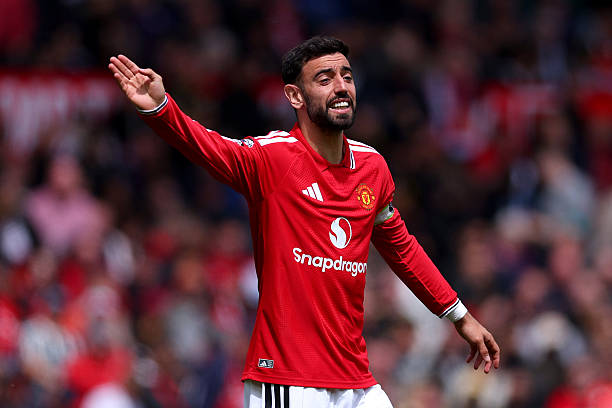 Bruno Fernandes có pha kiến tạo thứ 20 ở mùa giải 2025-26 trong trận Manchester United gặp Nottingham Forest tối 17/5/2026, qua đó sánh ngang những huyền thoại từng thiết lập cột mốc này như Thierry Henry và Kevin De Bruyne.