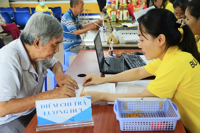 Tăng 8% lương hưu và trợ cấp từ ngày 1/7/2026 - Ảnh 1.