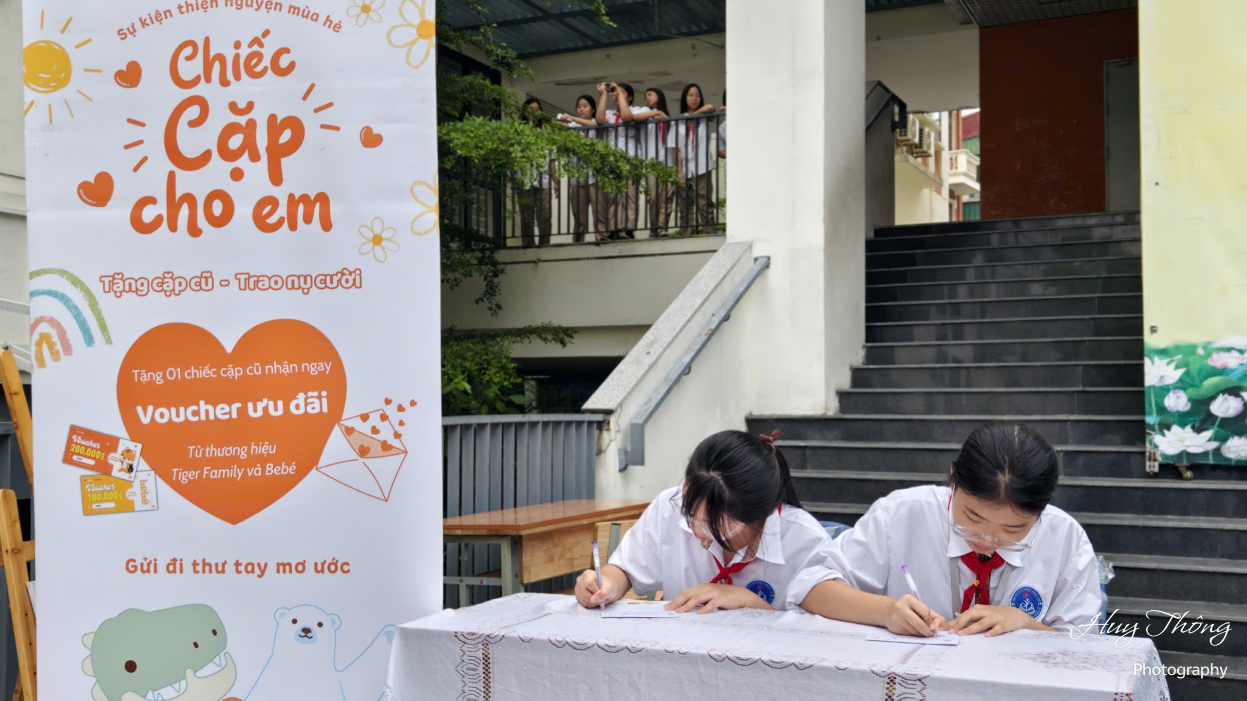 Phát động chương trình "Chiếc cặp cho em" năm 2026: Tròn một thập niên gieo mầm nhân ái - Ảnh 7. Phát động chương trình "Chiếc cặp cho em" năm 2026: Tròn một thập niên gieo mầm nhân ái - Ảnh 7.