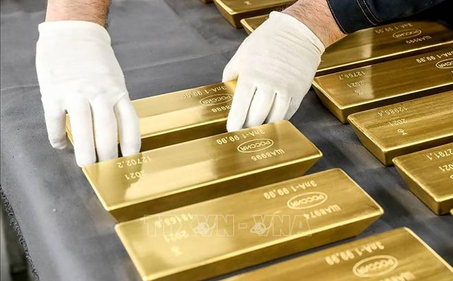 Giá vàng thế giới nhích tăng khi đồng USD yếu đi - Ảnh 1. Giá vàng thế giới nhích tăng khi đồng USD yếu đi - Ảnh 1.