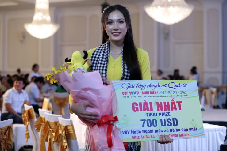 Nhan sắc chủ công 20 tuổi giành danh hiệu 'Miss Áo bà ba' tại Cúp VTV9 - Bình Điền 2026 - Ảnh 3. Nhan sắc chủ công 20 tuổi giành danh hiệu 'Miss Áo bà ba' tại Cúp VTV9 - Bình Điền 2026 - Ảnh 3.