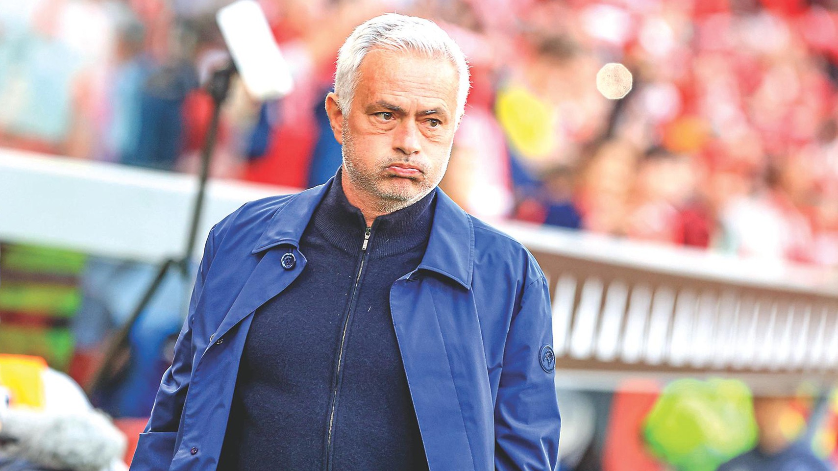 Real Madrid: Mourinho chẳng ngại trị Vinicius, Mbappe thẳng tay