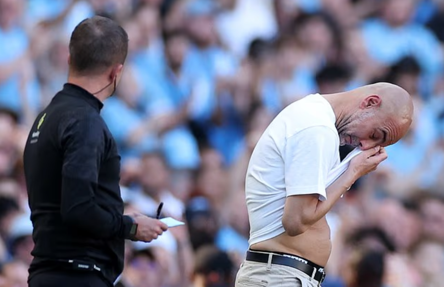 Hai nhân vật quan trọng bậc nhất cùng bật khóc trong ngày chia tay Man City - Ảnh 2.