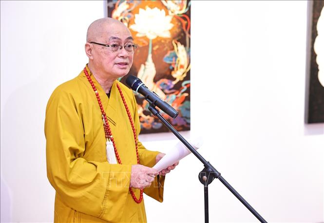 Triển lãm "Sen đầu hạ IX" - nghệ thuật kết nối cái đẹp với ánh sáng từ bi, trí tuệ của Đạo Phật - Ảnh 1. Triển lãm "Sen đầu hạ IX" - nghệ thuật kết nối cái đẹp với ánh sáng từ bi, trí tuệ của Đạo Phật - Ảnh 1.