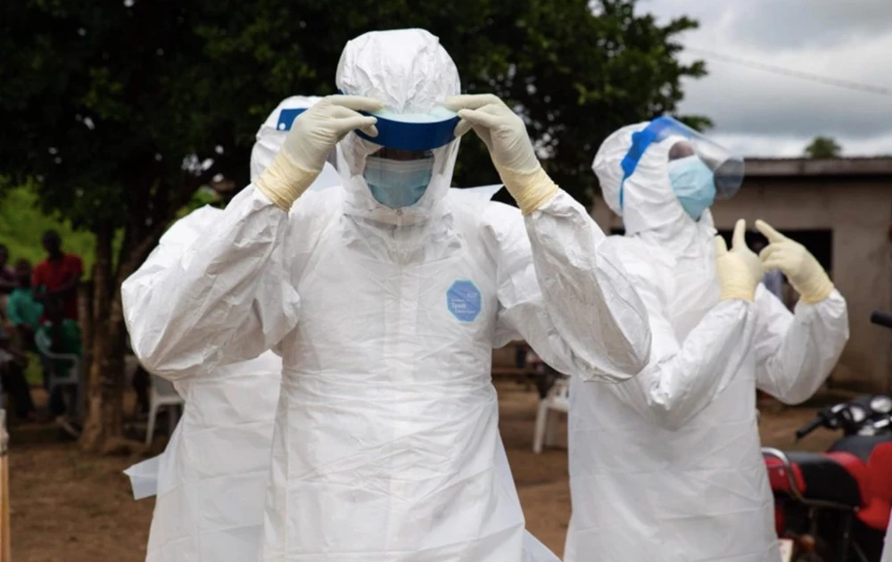 Nắng nóng, bệnh sởi và Ebola 'bủa vây' World Cup 2026 - Ảnh 1. Nắng nóng, bệnh sởi và Ebola 'bủa vây' World Cup 2026 - Ảnh 1.