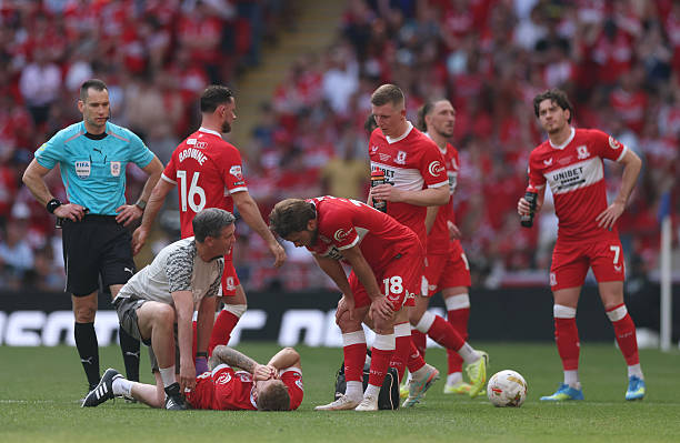 McGree là một trong những nhân tố tấn công quan trọng nhất của Socceroos thời gian gần đây nhưng anh gặp chấn thương gân kheo trong trận thua 0-1 của Middlesbrough trước Hull City ở vòng play-off Championship cuối tuần qua McGree là một trong những nhân tố tấn công quan trọng nhất của Socceroos thời gian gần đây nhưng anh gặp chấn thương gân kheo trong trận thua 0-1 của Middlesbrough trước Hull City ở vòng play-off Championship cuối tuần qua